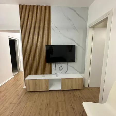 Maya Apartment