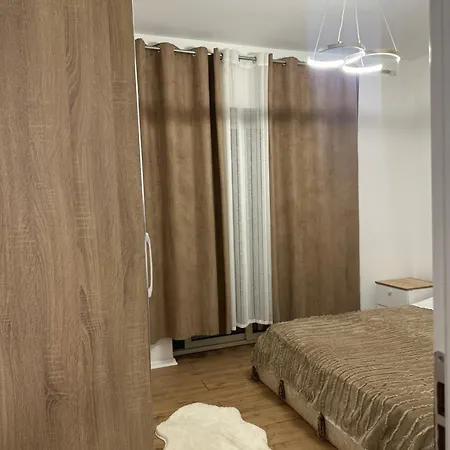 Maya Apartment *
